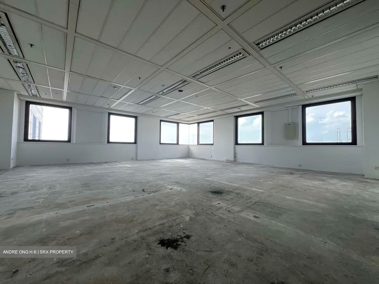 Lippo Centre (D2), Office #558396861